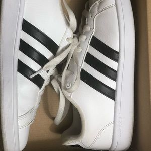 Women’s Adidas sneakers